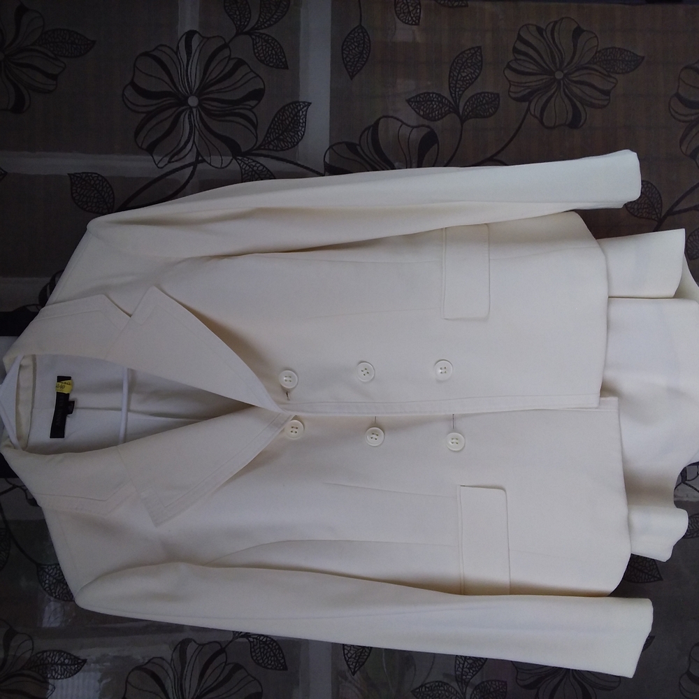 Anne Klein Classic Cream Blazer